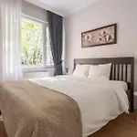 Cozy Oasis In Moda Steps To Seafront