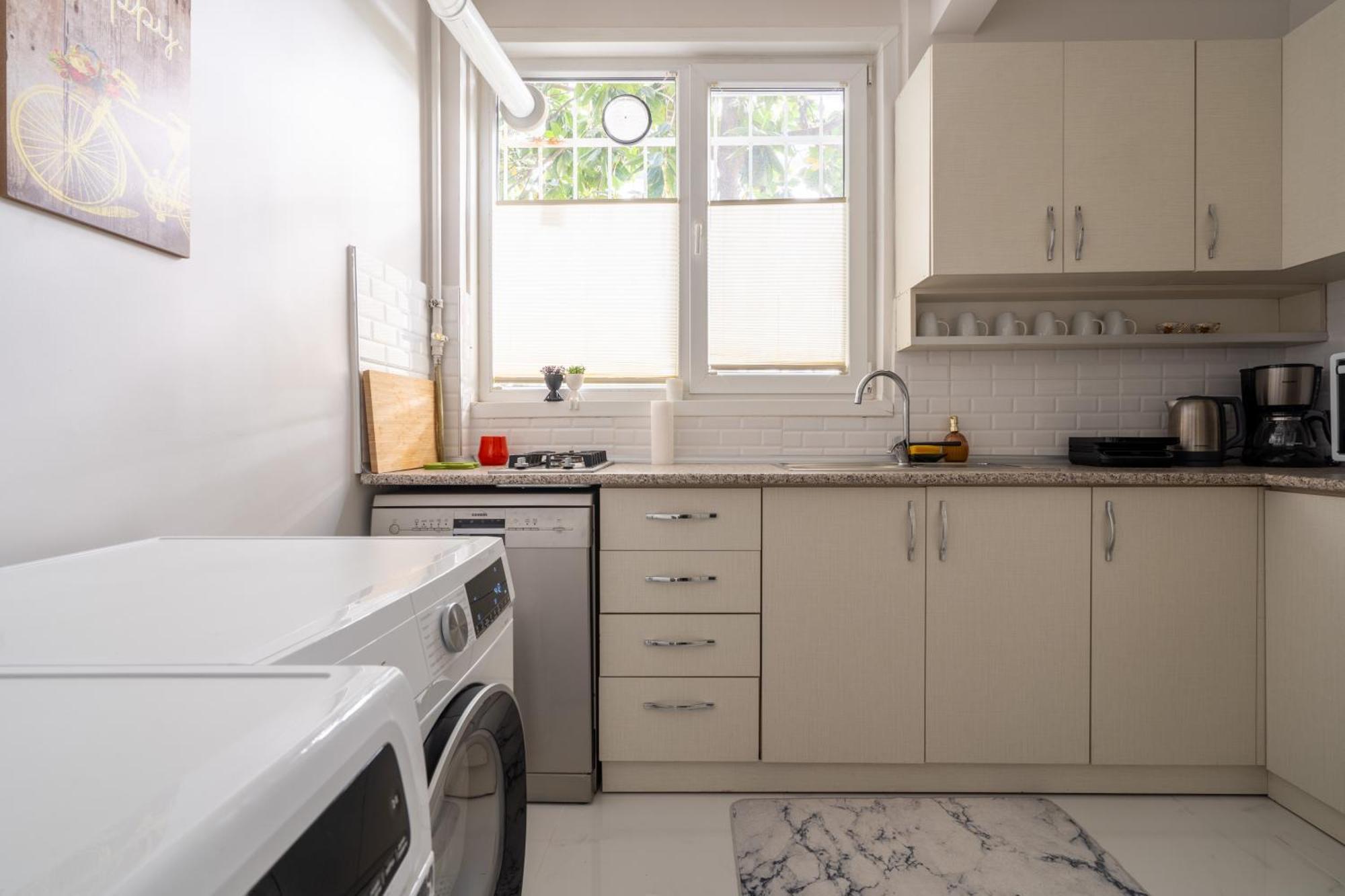 Apartament Cozy Oasis In Moda Steps To Seafront Istanbul