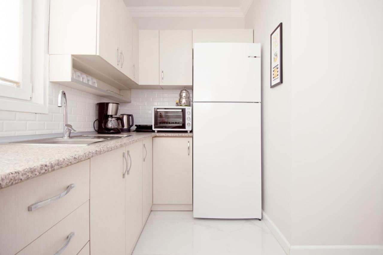 Cozy Oasis In Moda Steps To Seafront Istanbul
