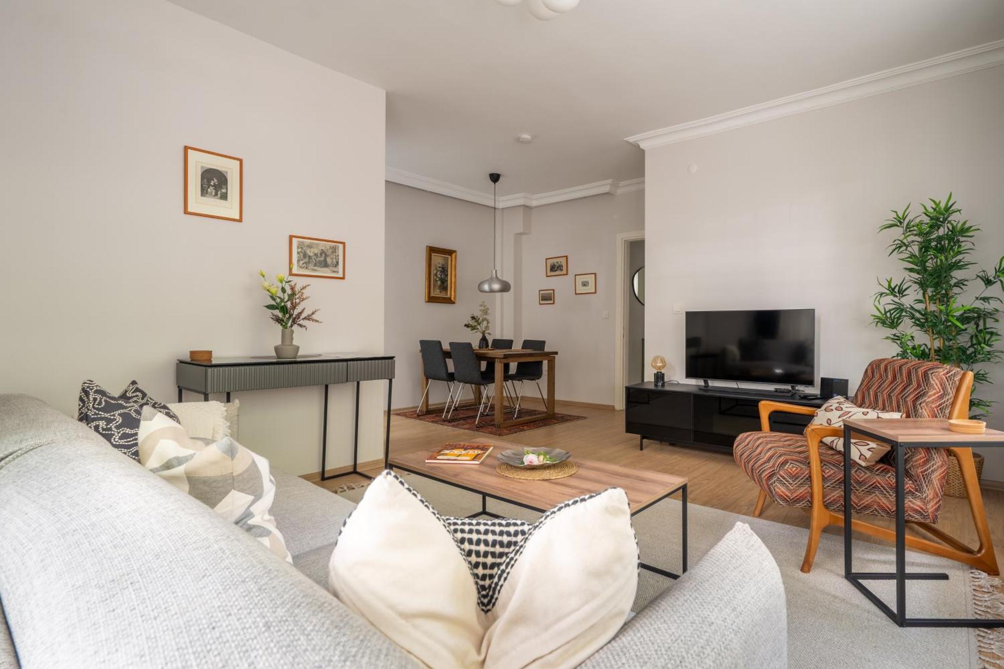 Cozy Oasis In Moda Steps To Seafront Apartment *